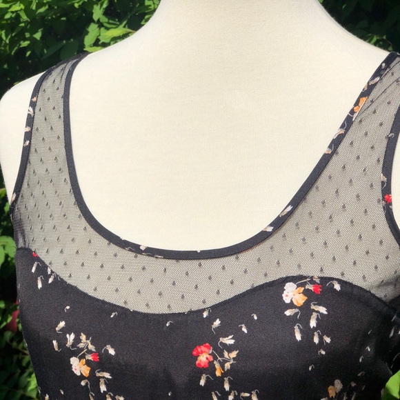 Jack Wills Silk Blend Floral Dress Sz 6 - Picture 2 of 3